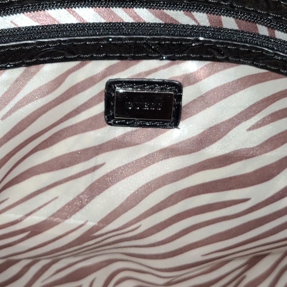 Guess Handbag - Picture 4 of 7